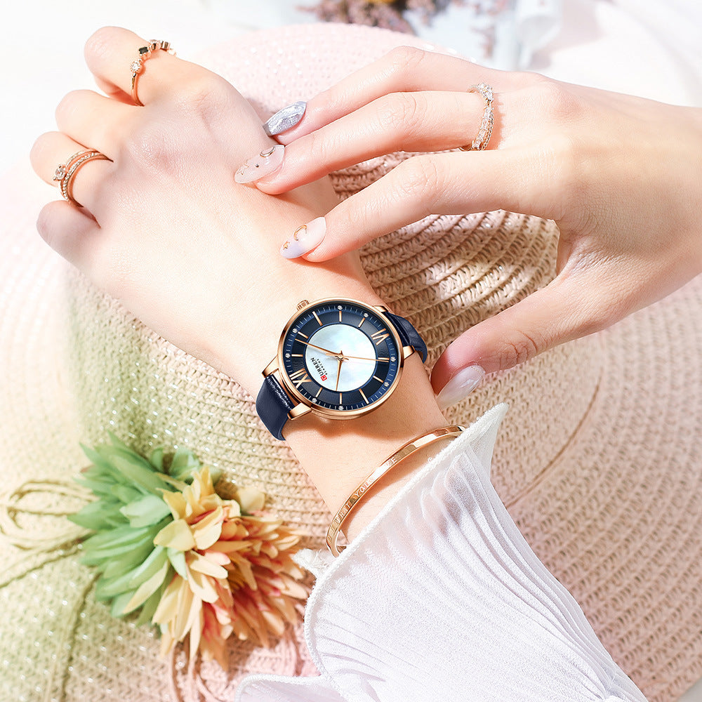CURREN Women's Quartz Watch