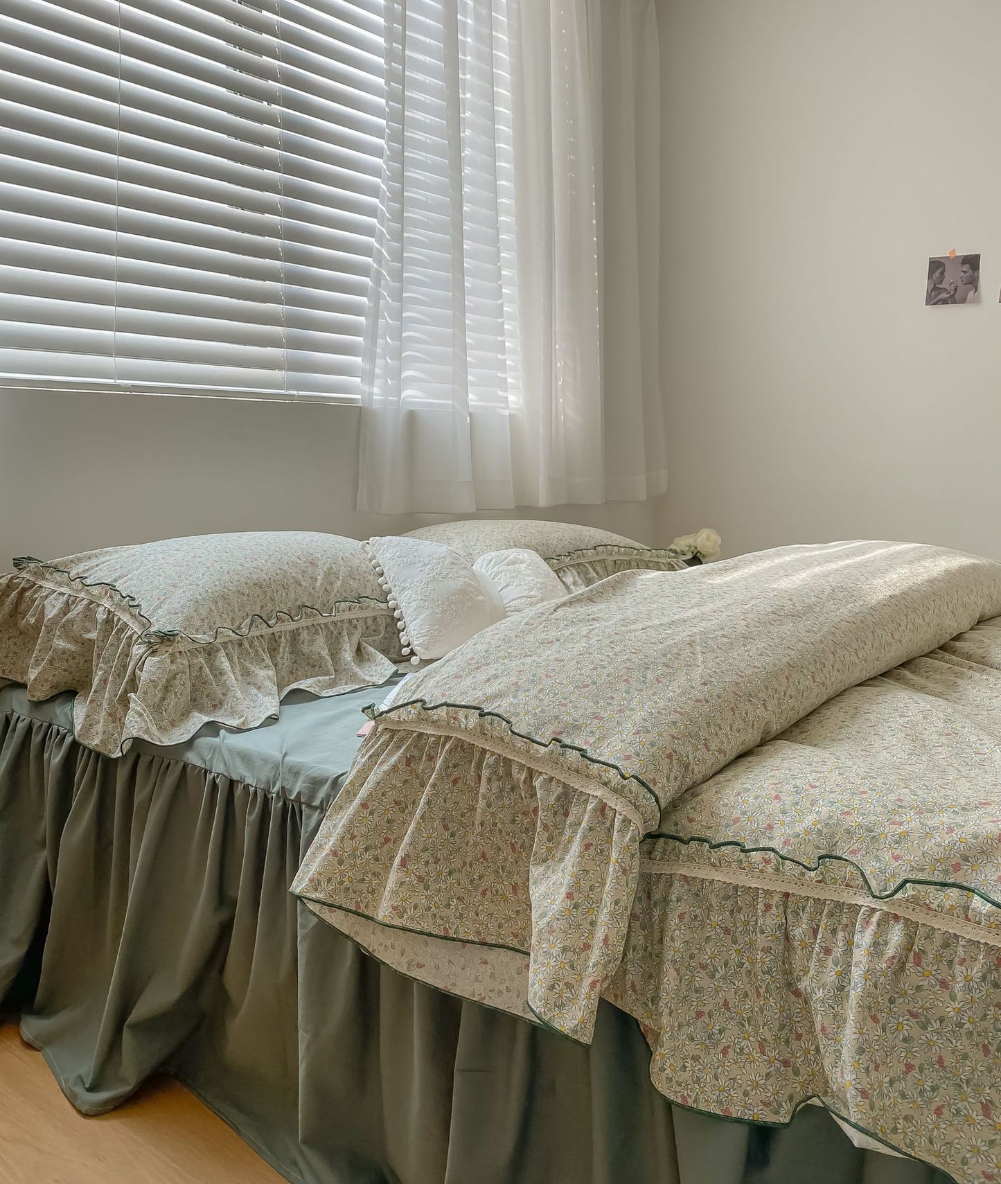 Lace Cotton Floral Four Piece Bedding