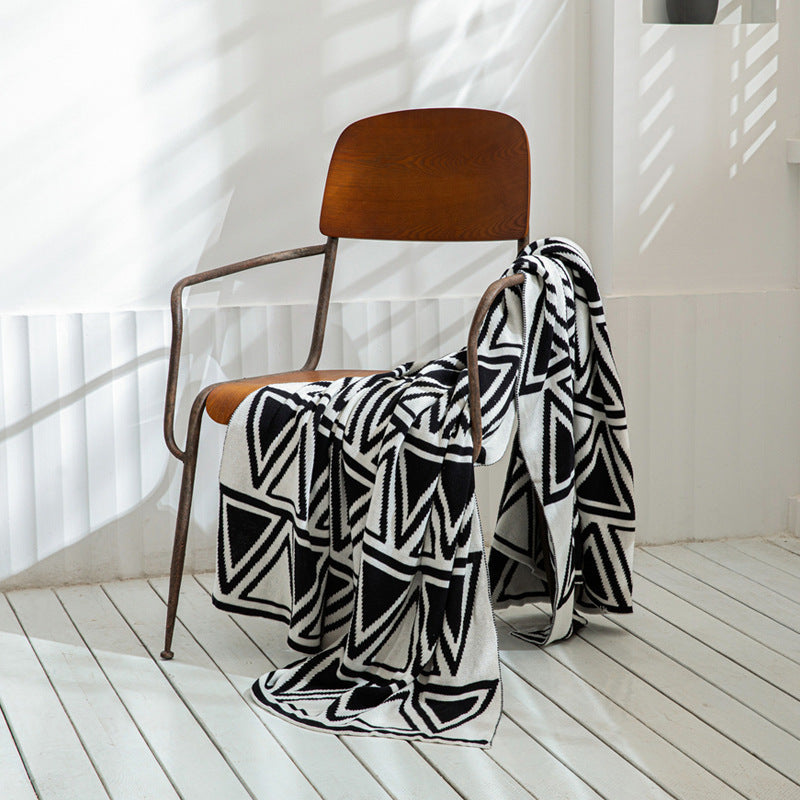 Geometric Pattern Knitted Blanket